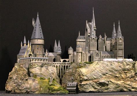 Magical small scale hogwarts castle
